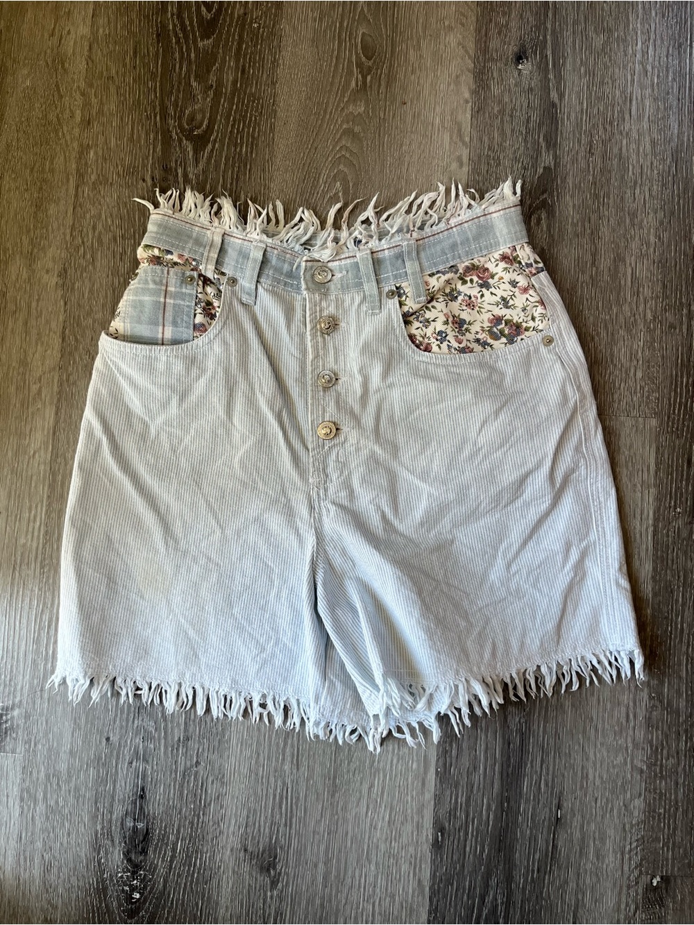 Vintage 90s Kikomo High Waist Denim Mom Shorts Size 9/10 Cottagecore Patchwork
